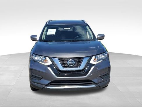 Used 2018 Nissan Rogue SV AWD/4WD image 2