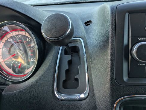 Used 2013 RAM C/V Tradesman image 21