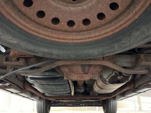 Used 2011 Chevrolet Suburban LT image 20