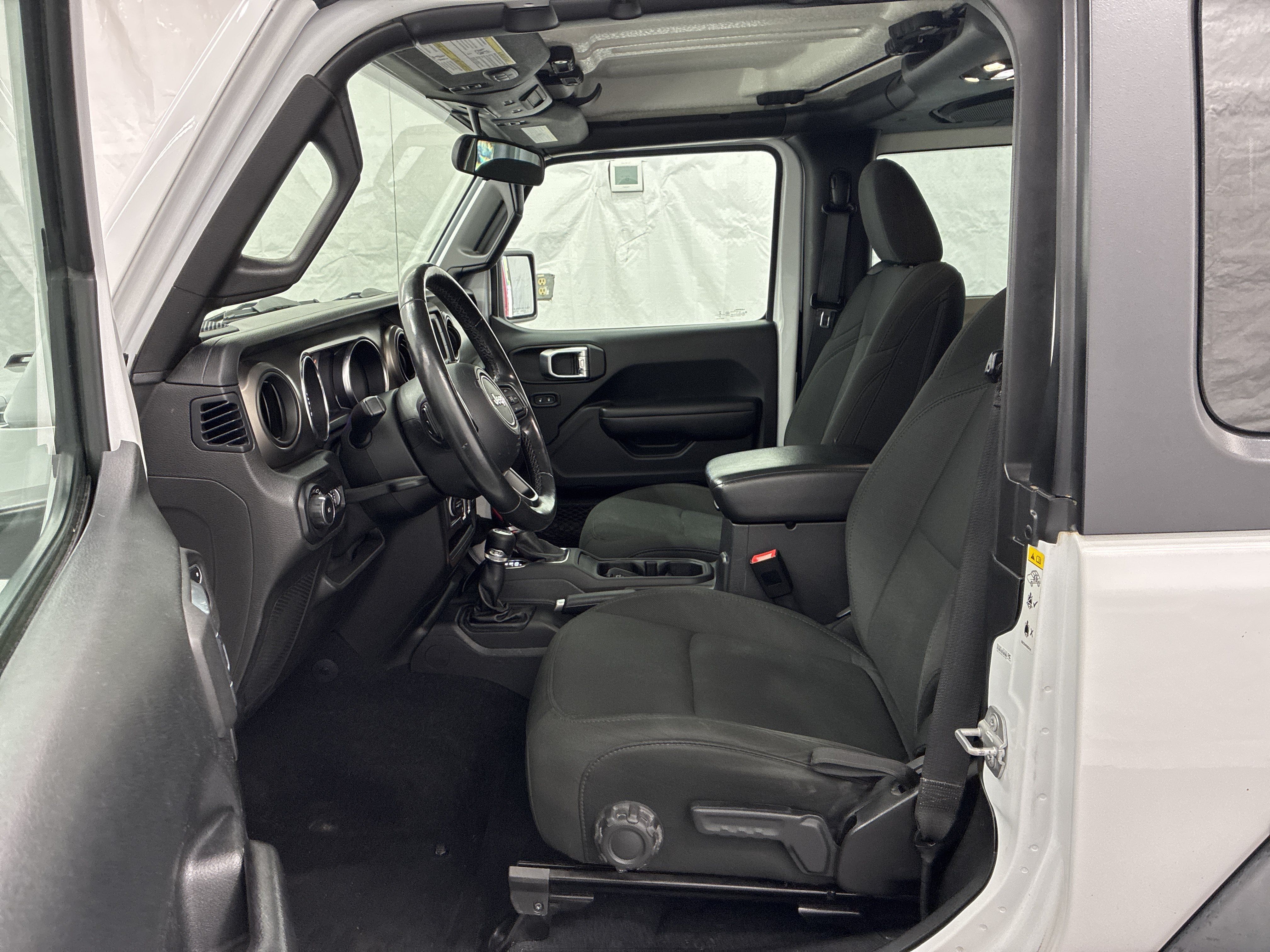 Used 2019 Jeep Wrangler Sport AWD/4WD image 11