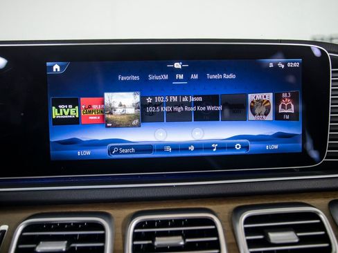 Used 2024 Mercedes-Benz GLS 450 4MATIC image 33