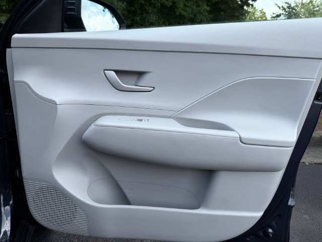 Used 2024 Hyundai Kona SEL AWD/4WD image 36