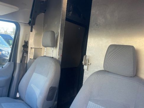Used 2019 Ford Transit 250 148 High Roof Extended image 10