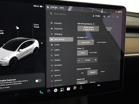 Used 2022 Tesla Model Y Long Range AWD/4WD image 23