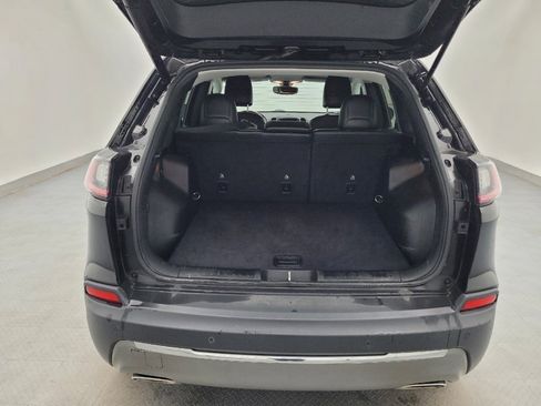 Used 2019 Jeep Cherokee Limited image 29