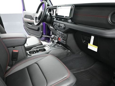 New 2026 Jeep Gladiator Rubicon AWD/4WD image 17