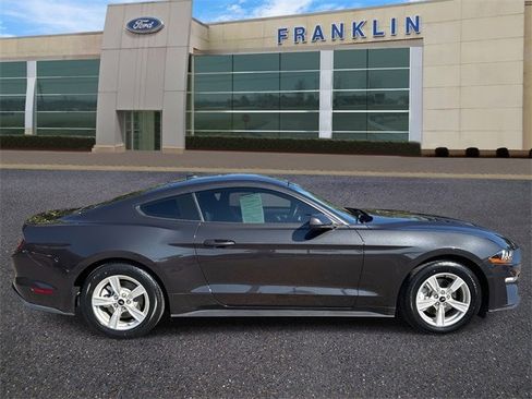 Certified 2022 Ford Mustang Coupe image 8