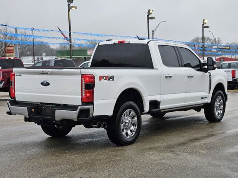 Used 2025 Ford F250 Lariat w/ Chrome Package image 6