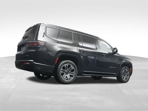 Used 2024 Jeep Wagoneer Series II w/ Flexible Seating Group RWD image 13