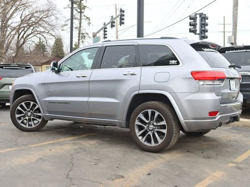 Used 2017 Jeep Grand Cherokee Overland image 10