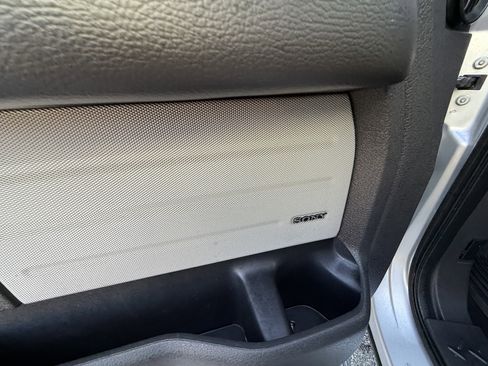 Used 2013 Ford F150 Platinum image 17