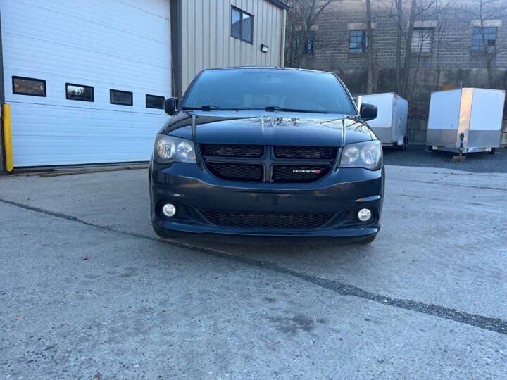 Used 2014 Dodge Grand Caravan SXT FWD image 4