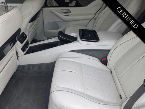 Used 2023 Mercedes-Benz Maybach GLS 600 4MATIC image 27