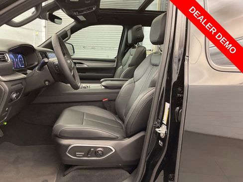 New 2025 Jeep Wagoneer Series II w/ Premium Group I image 19