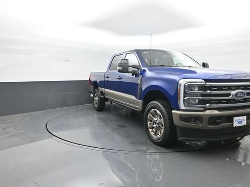 New 2026 Ford F350 King Ranch w/ FX4 Off-Road Package AWD/4WD image 2