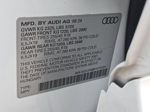 Used 2024 Audi Q3 2.0T Premium Plus w/ Premium Plus Package image 36