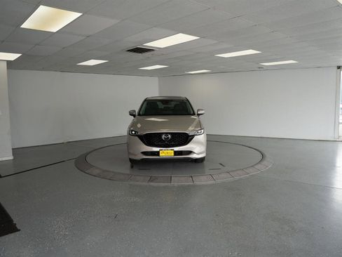 Used 2025 MAZDA CX-5 AWD 2.5 S w/ Preferred Package image 2