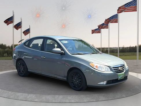 Used 2010 Hyundai Elantra GLS FWD image 9