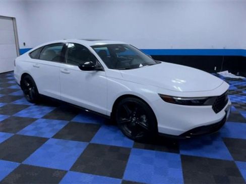 Certified 2023 Honda Accord Sport image 2