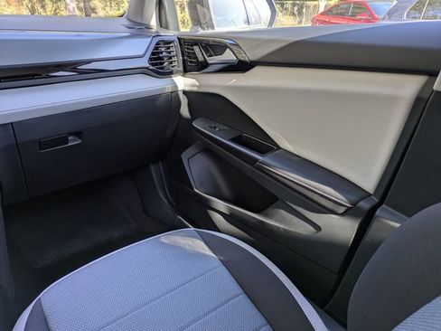 New 2026 Volkswagen Taos S image 16