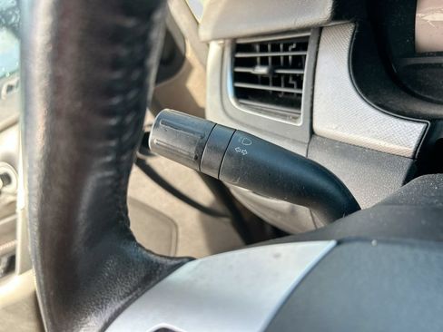 Used 2012 Ford Edge SEL FWD image 31