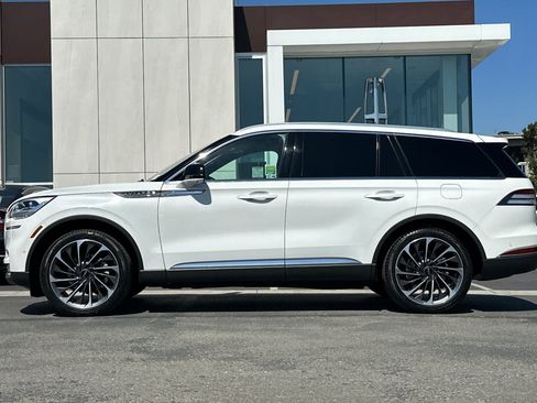 Used 2020 Lincoln Aviator Reserve w/ Equipment Group 202A AWD/4WD image 6
