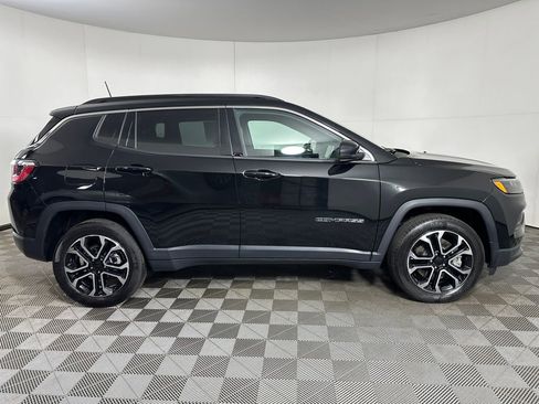 Used 2023 Jeep Compass Limited image 6