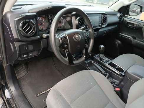 Used 2021 Toyota Tacoma SR w/ SR Convenience Package image 10
