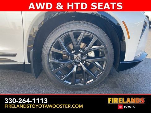 New 2025 Toyota Crown Signia image 21