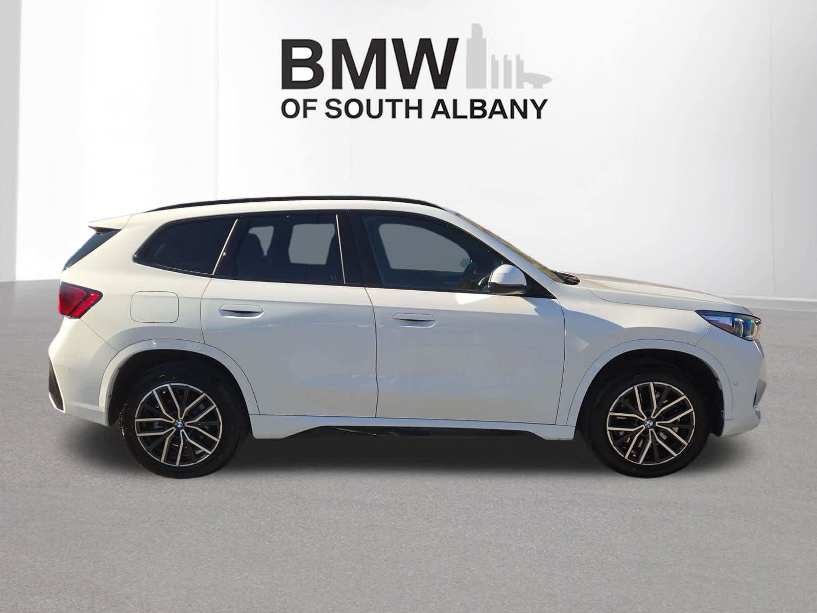 Used 2026 BMW X1 xDrive28i w/ M Sport Package AWD/4WD image 6