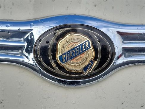 Used 2006 Chrysler 300 C image 25