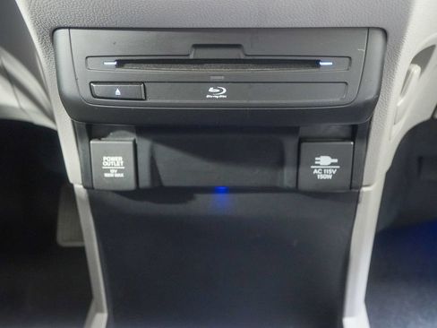 Used 2019 Honda Odyssey Elite image 40