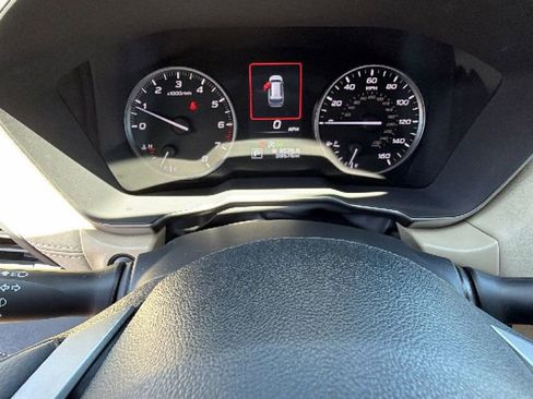 Used 2023 Subaru Outback Limited AWD/4WD image 21