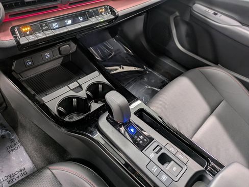 Used 2024 Toyota Prius Prime Premium image 14