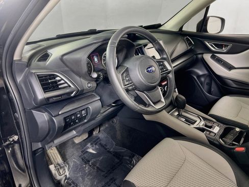 Used 2021 Subaru Forester Premium AWD/4WD image 9