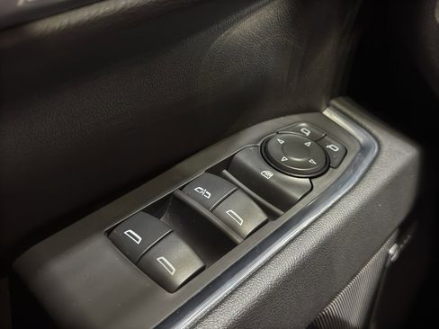 Used 2024 GMC Sierra 1500 Elevation w/ Elevation Premium Package image 38