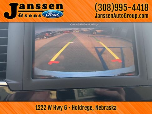 Used 2023 Chrysler Voyager LX image 18