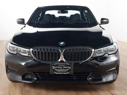 Used 2019 BMW 330i xDrive Sedan w/ Convenience Package AWD/4WD image 2