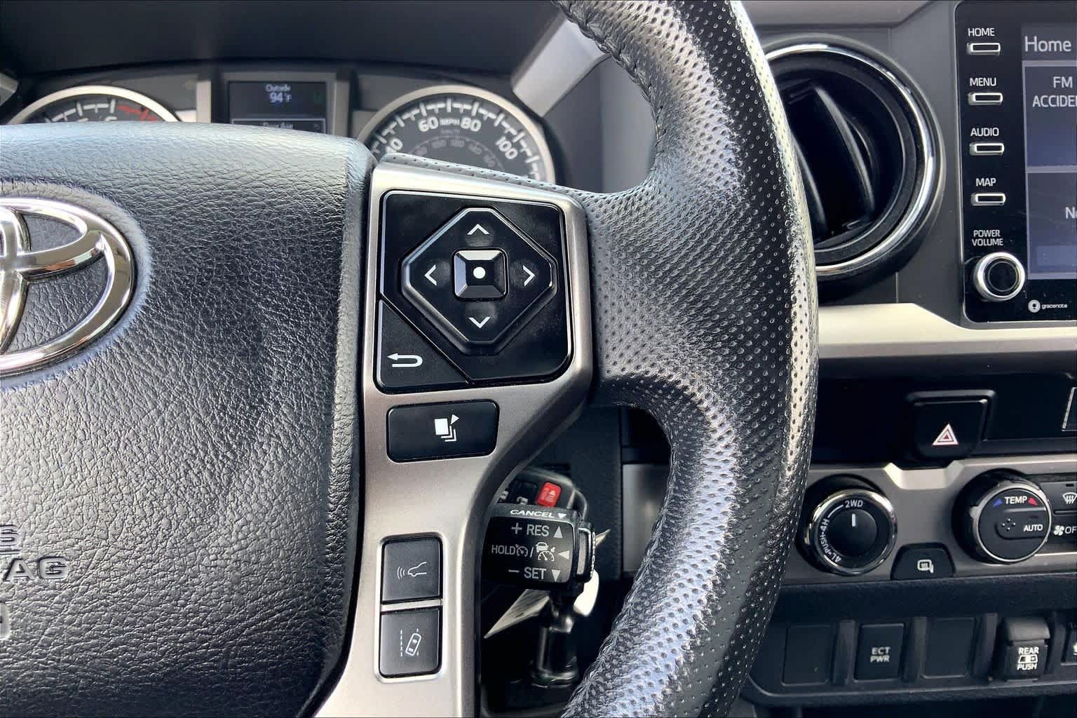 Used 2022 Toyota Tacoma SR5 AWD/4WD image 24
