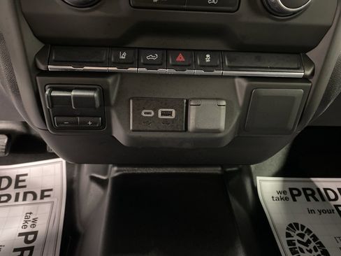 Used 2025 Chevrolet Silverado 2500 W/T w/ WT Convenience Package image 22