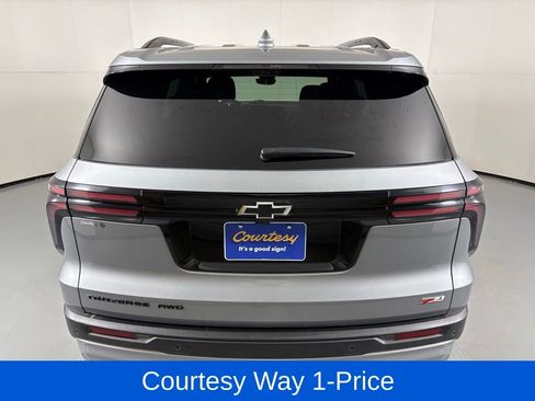 Used 2024 Chevrolet Traverse Z71 w/ Enhanced Driving Package AWD/4WD image 9