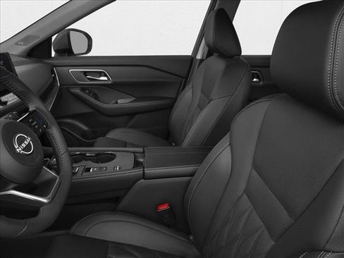 New 2026 Nissan Rogue Platinum image 6