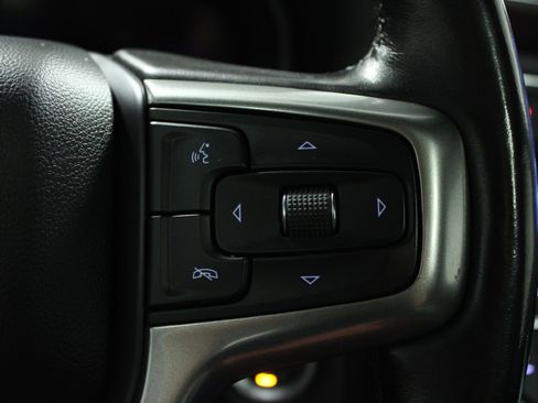 Used 2023 Chevrolet Suburban Z71 w/ Luxury Package image 22