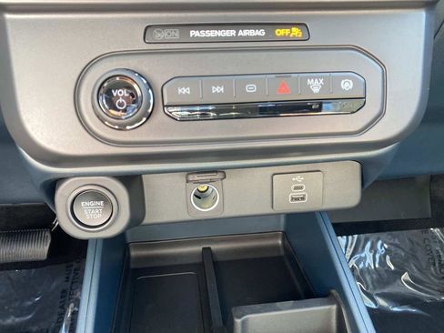 New 2026 Ford Maverick Lobo AWD/4WD image 16