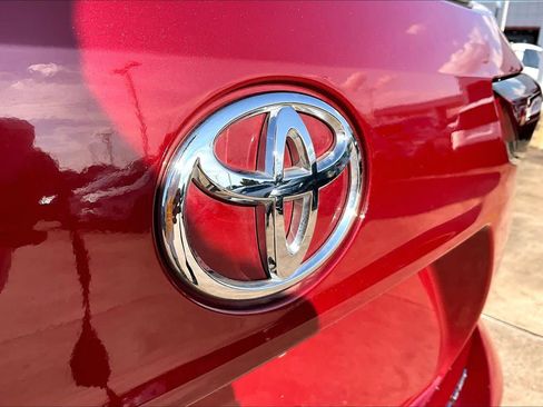 Used 2026 Toyota Highlander XLE AWD/4WD image 30
