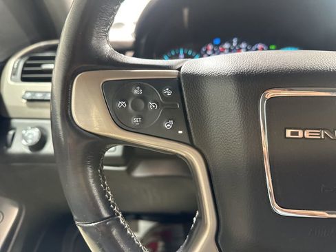 Used 2020 GMC Yukon XL Denali image 23