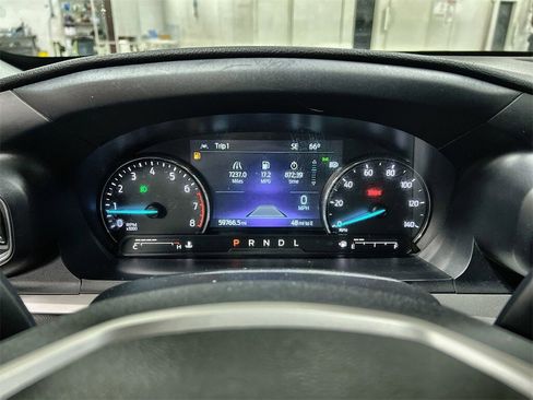 Used 2022 Ford Explorer XLT w/ Equipment Group 202A image 17