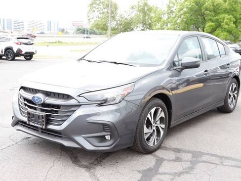 Used 2025 Subaru Legacy Premium AWD/4WD image 10