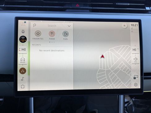 New 2025 Land Rover Range Rover SE image 12