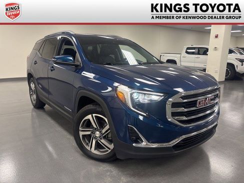 Used 2021 GMC Terrain SLT w/ LPO, Cargo Package image 1
